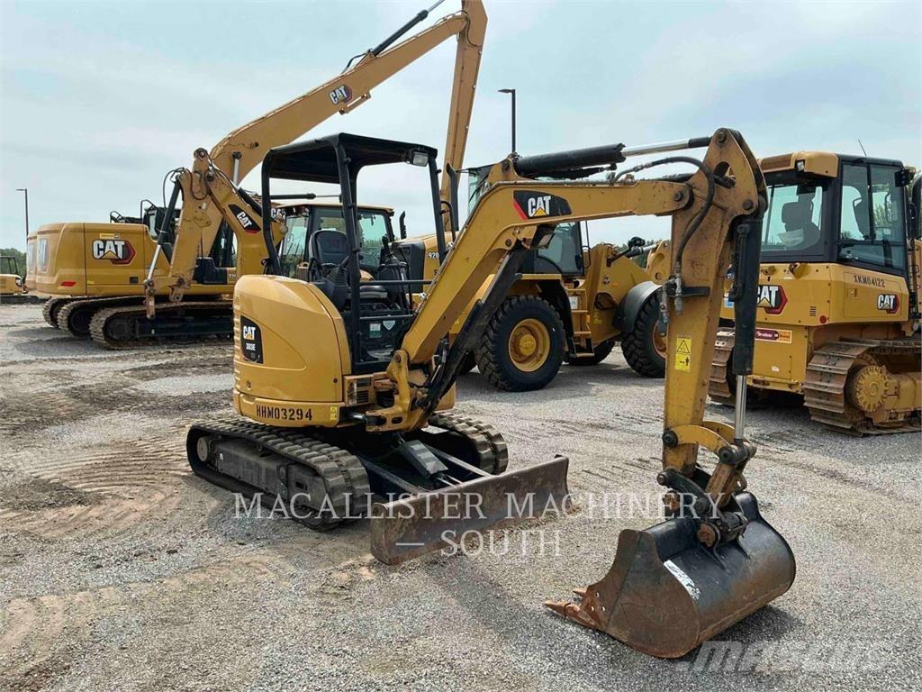 CAT 303ECR حفارات زحافة