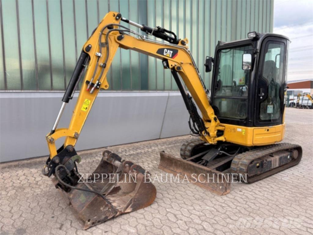 CAT 303ECR حفارات زحافة