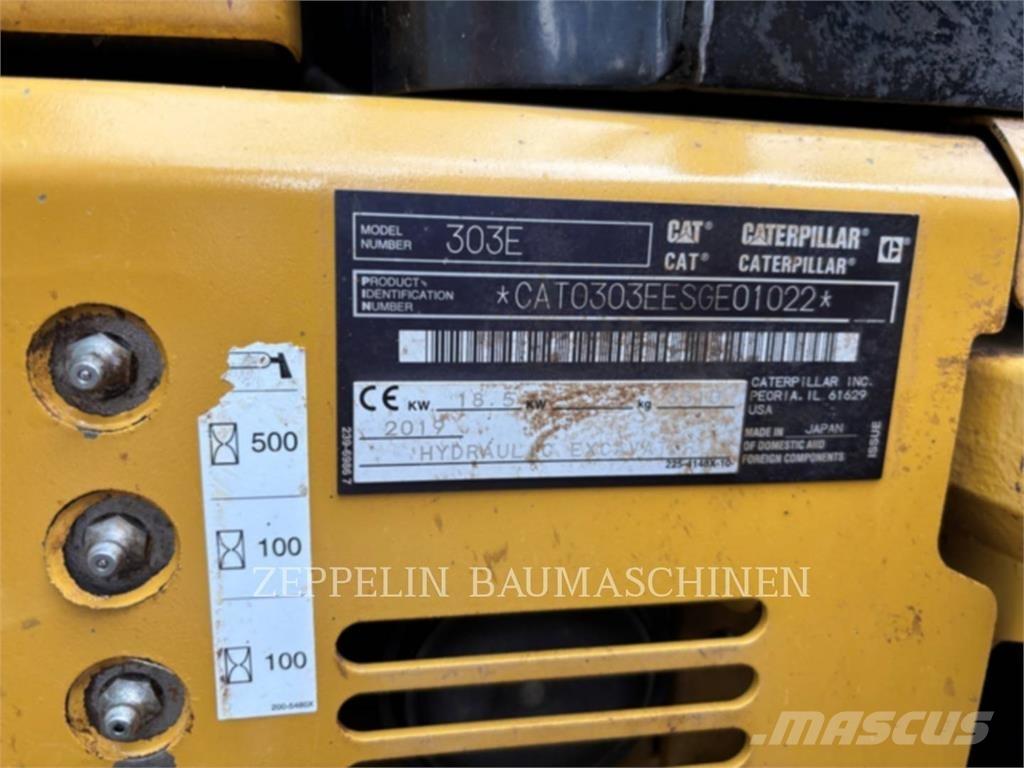 CAT 303ECR حفارات زحافة