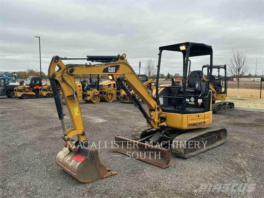 CAT 303ECR حفارات زحافة