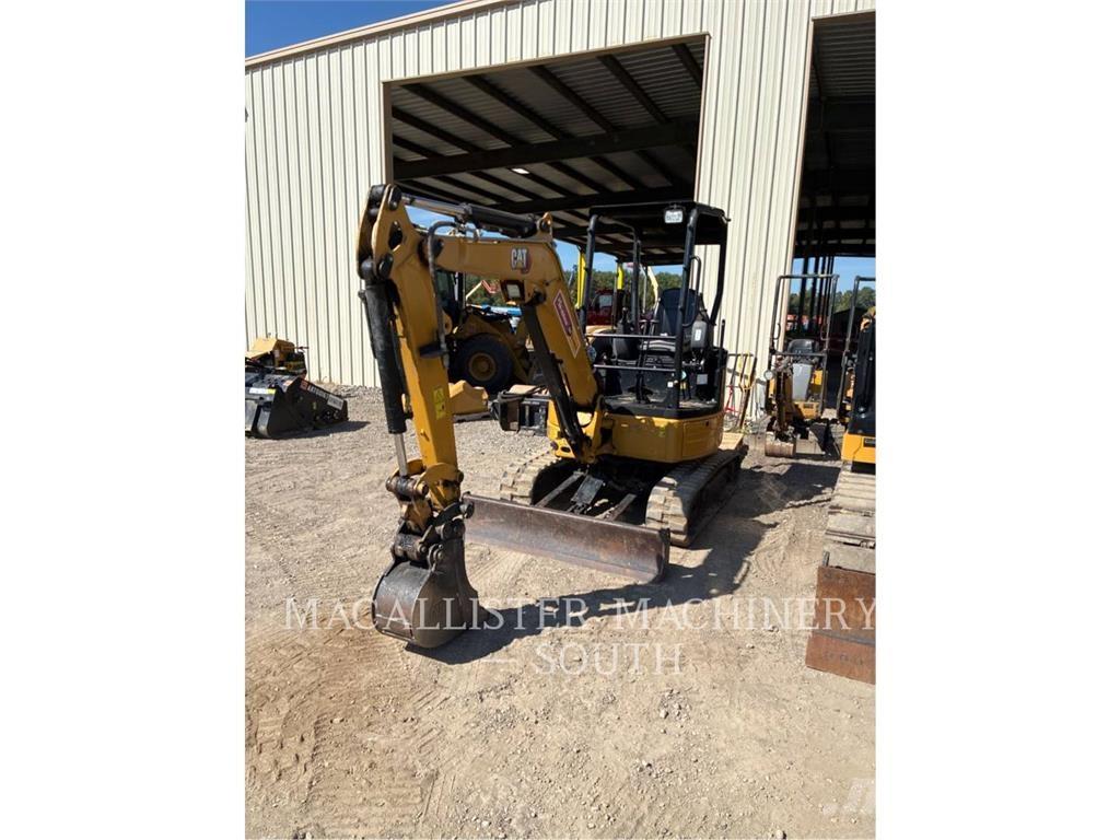 CAT 303ECR حفارات زحافة
