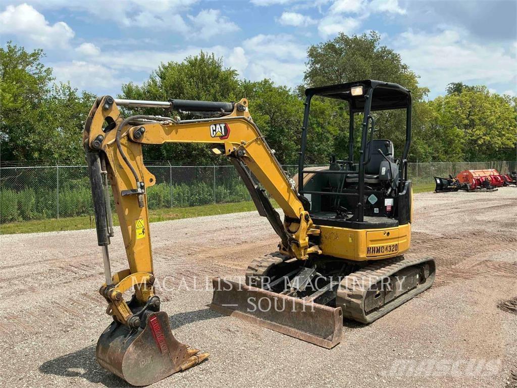 CAT 303ECR حفارات زحافة