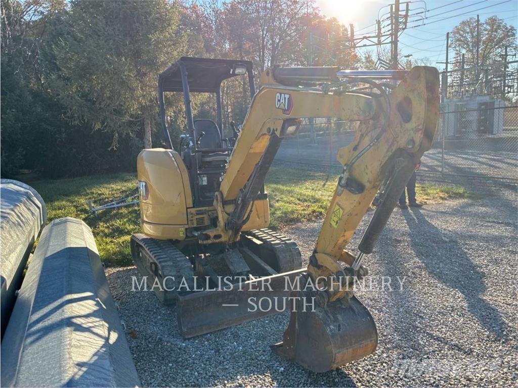 CAT 303ECR حفارات زحافة