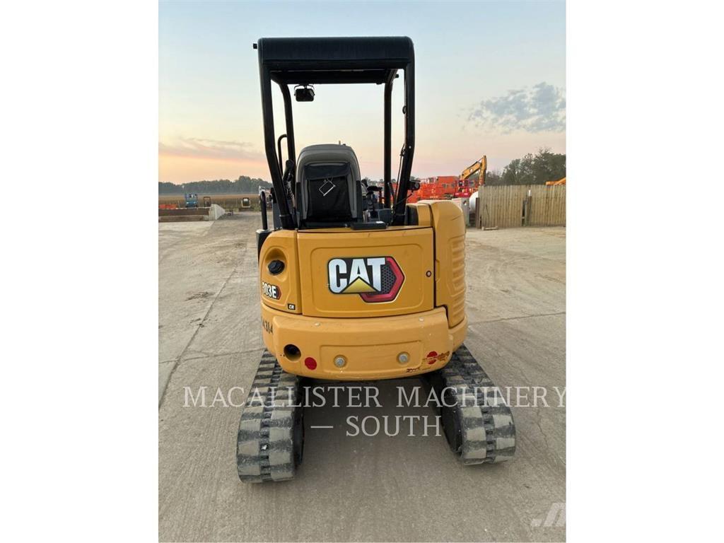 CAT 303ECR حفارات زحافة