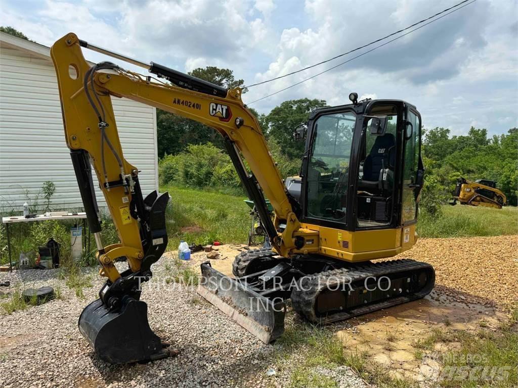 CAT 304 حفارات زحافة