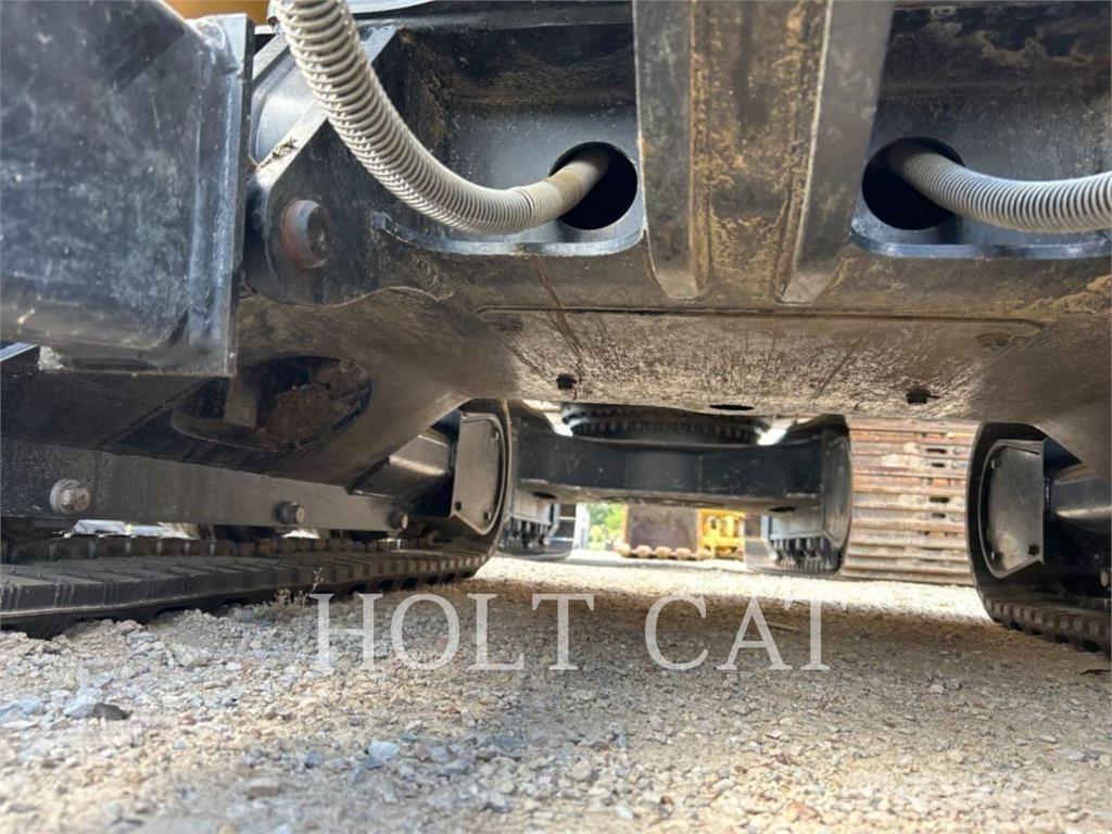 CAT 304 حفارات زحافة