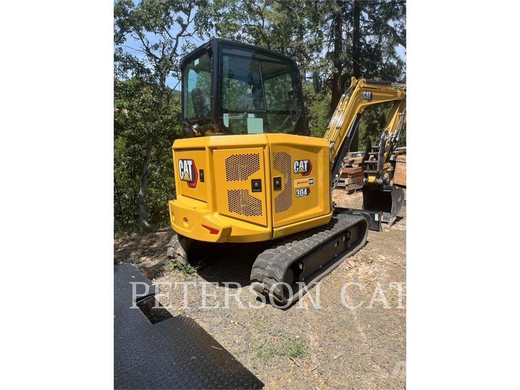 CAT 304 حفارات زحافة