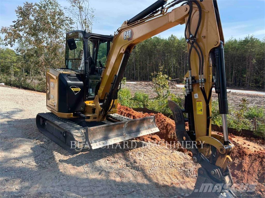 CAT 304 حفارات زحافة