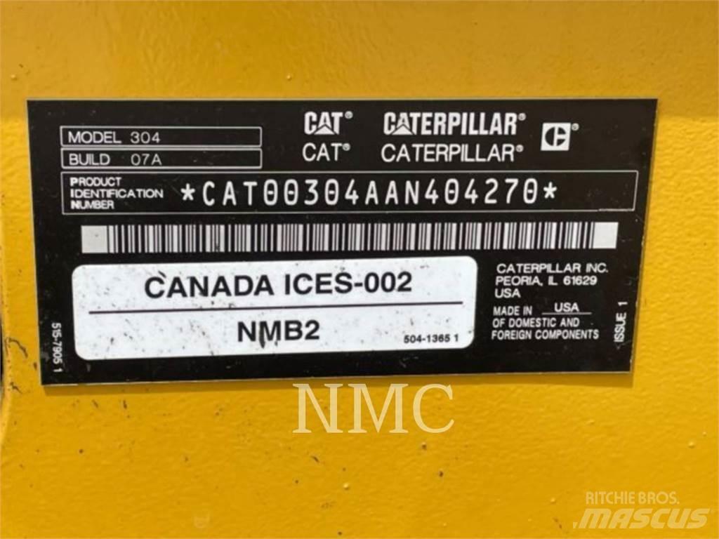 CAT 304-07 حفارات زحافة