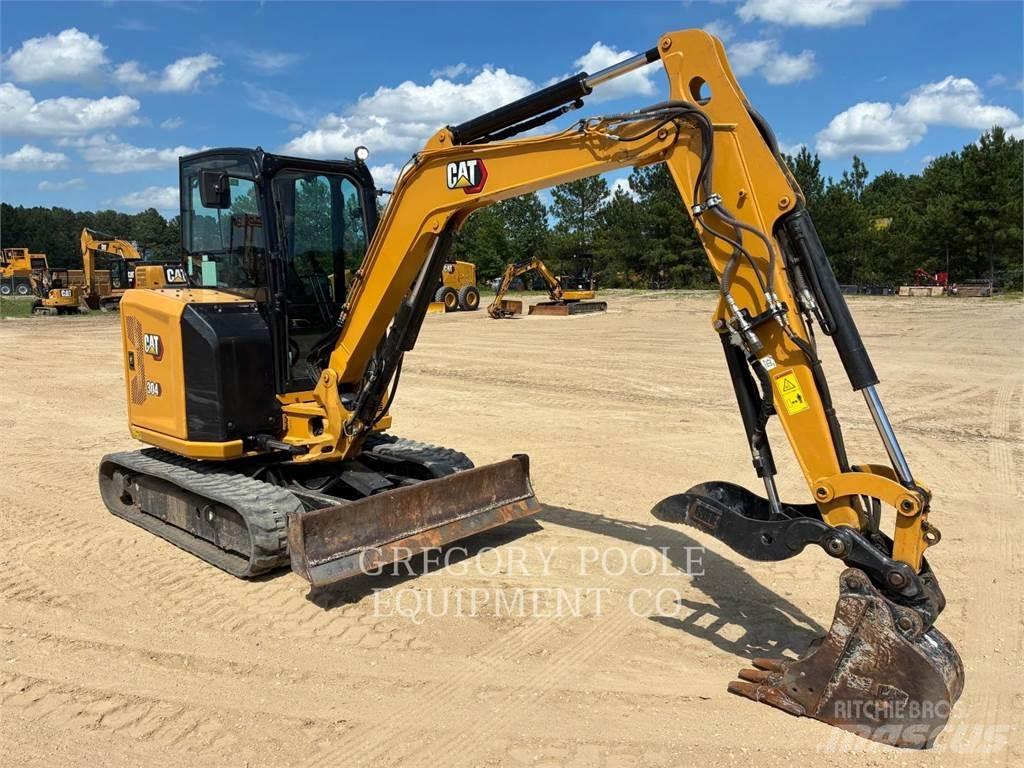 CAT 304-07 حفارات زحافة