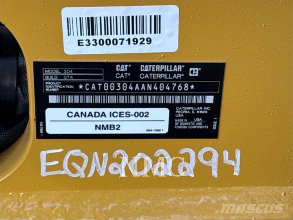 CAT 304-07 حفارات زحافة