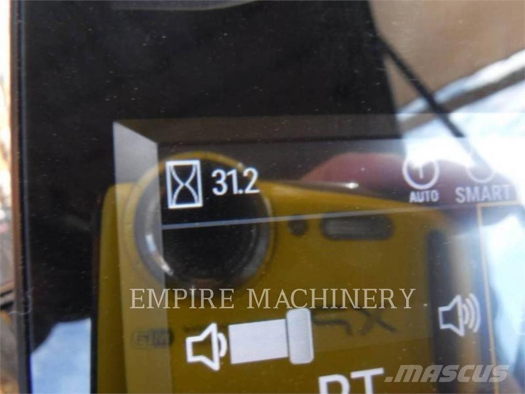 CAT 304-07 CAH حفارات زحافة