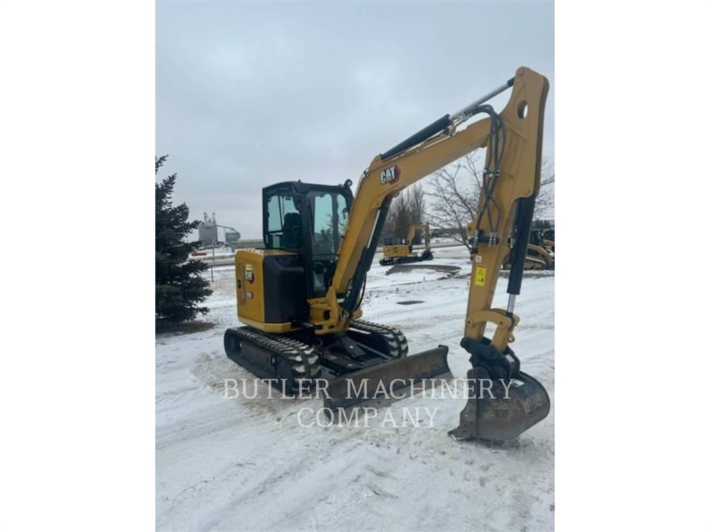 CAT 304-07A حفارات زحافة