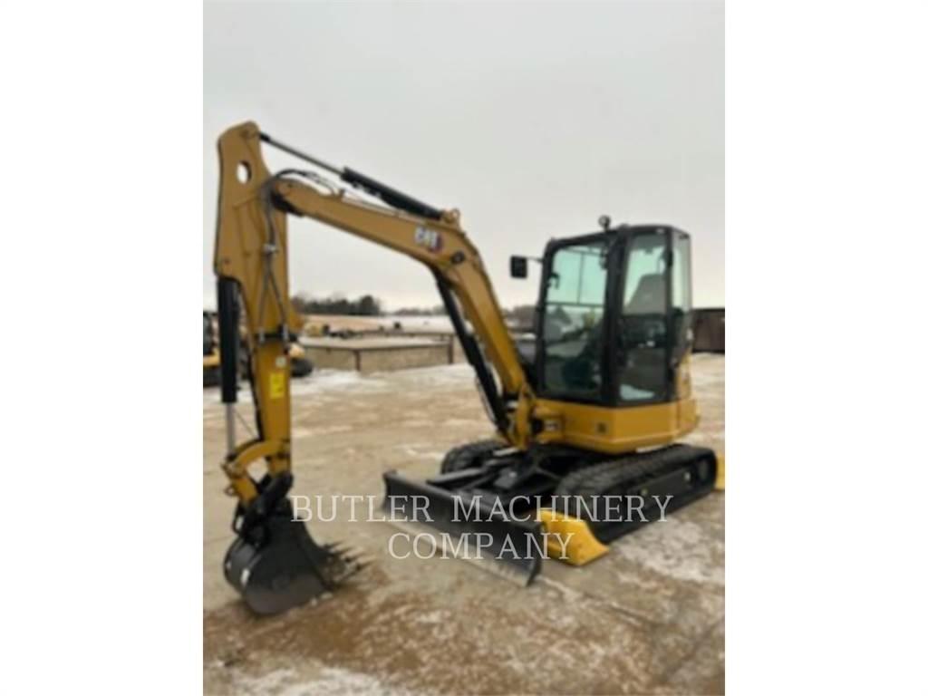 CAT 304-07A حفارات زحافة