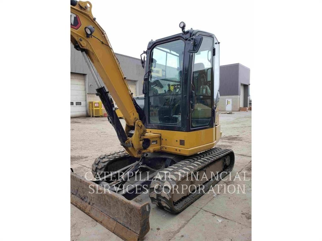 CAT 304 07A حفارات زحافة