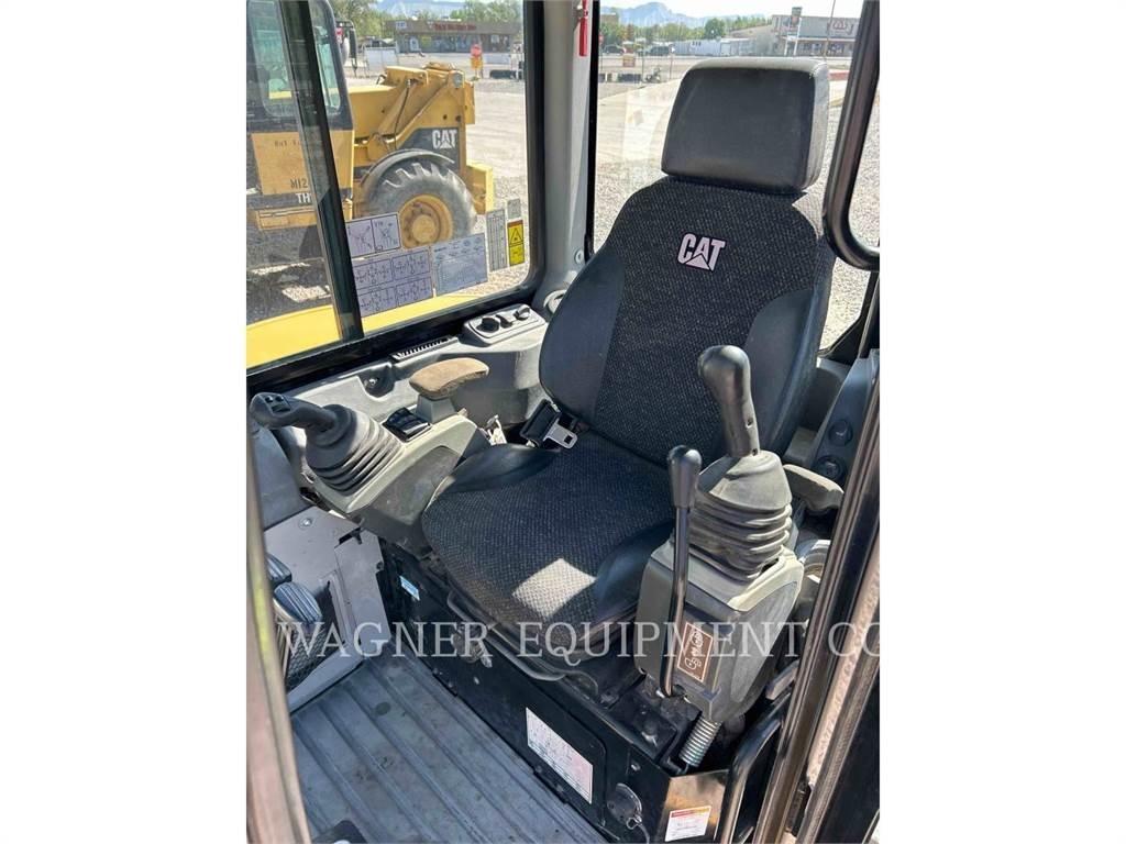 CAT 304.5E2 حفارات زحافة