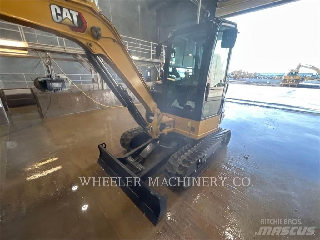 CAT 304 C3 TH حفارات زحافة