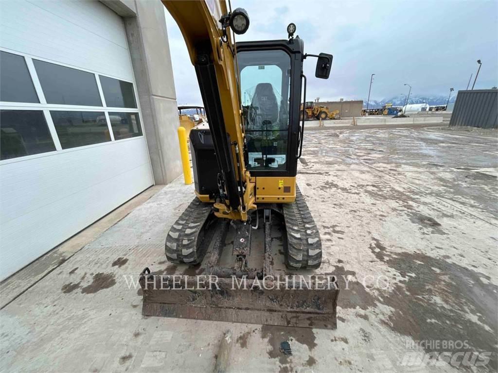 CAT 304 C3 TH حفارات زحافة