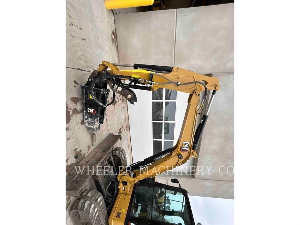 CAT 304 C3 TH حفارات زحافة