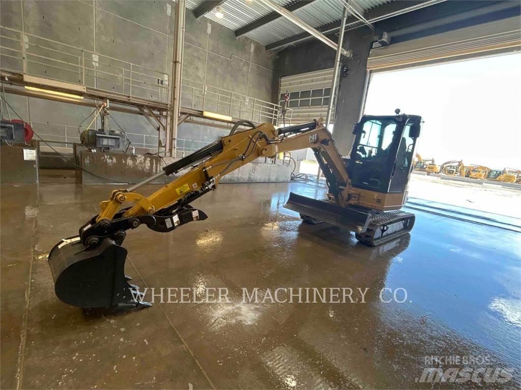 CAT 304 C3 TH حفارات زحافة