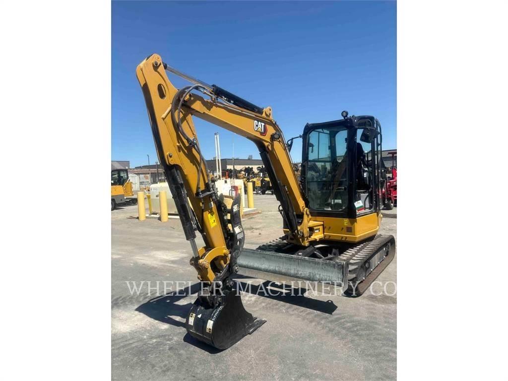 CAT 304 C3 TH حفارات زحافة