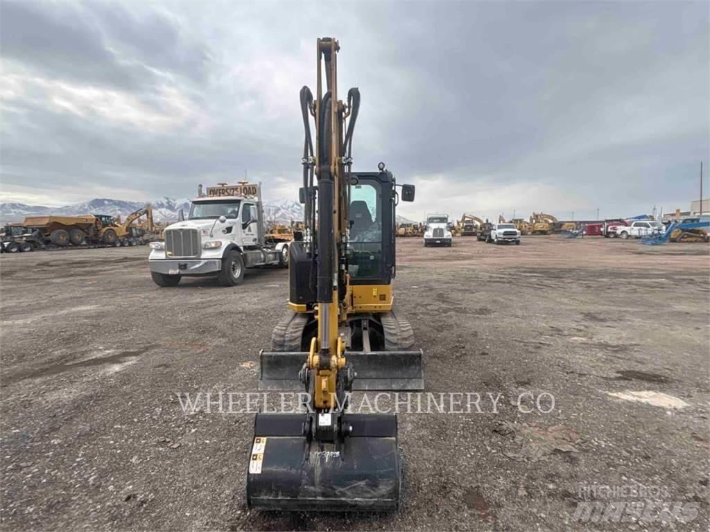 CAT 304 C3 TH حفارات زحافة