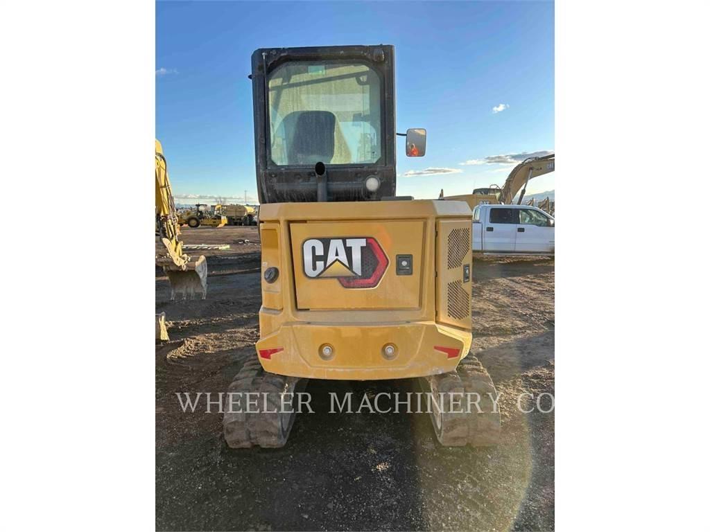 CAT 304 C3 TH حفارات زحافة