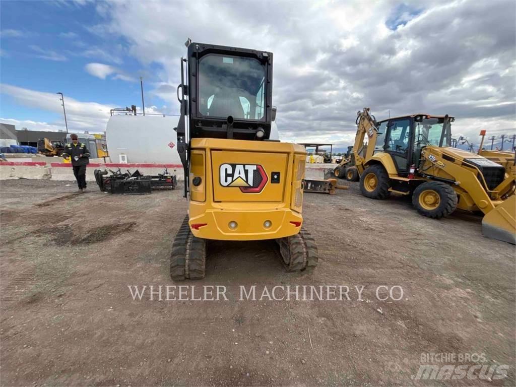 CAT 304 C3 TH حفارات زحافة