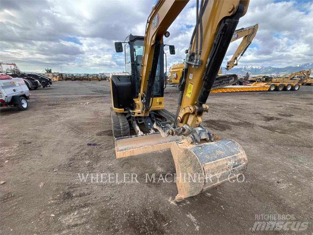 CAT 304 C3 TH حفارات زحافة