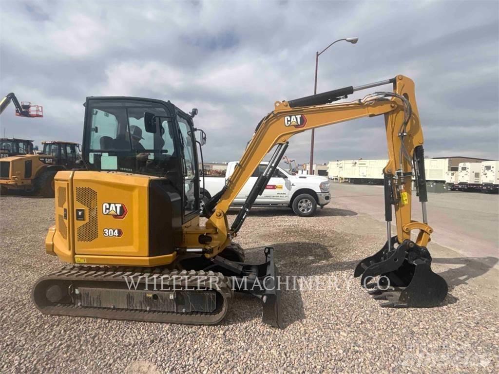 CAT 304 C3 TH حفارات زحافة