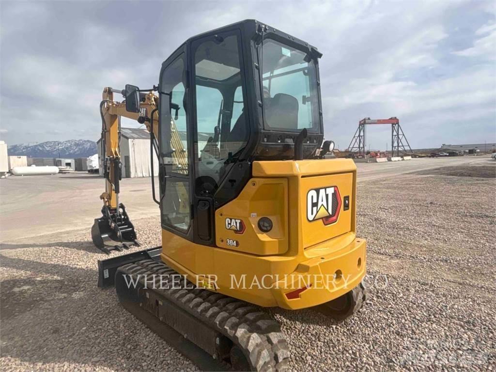 CAT 304 C3 TH حفارات زحافة