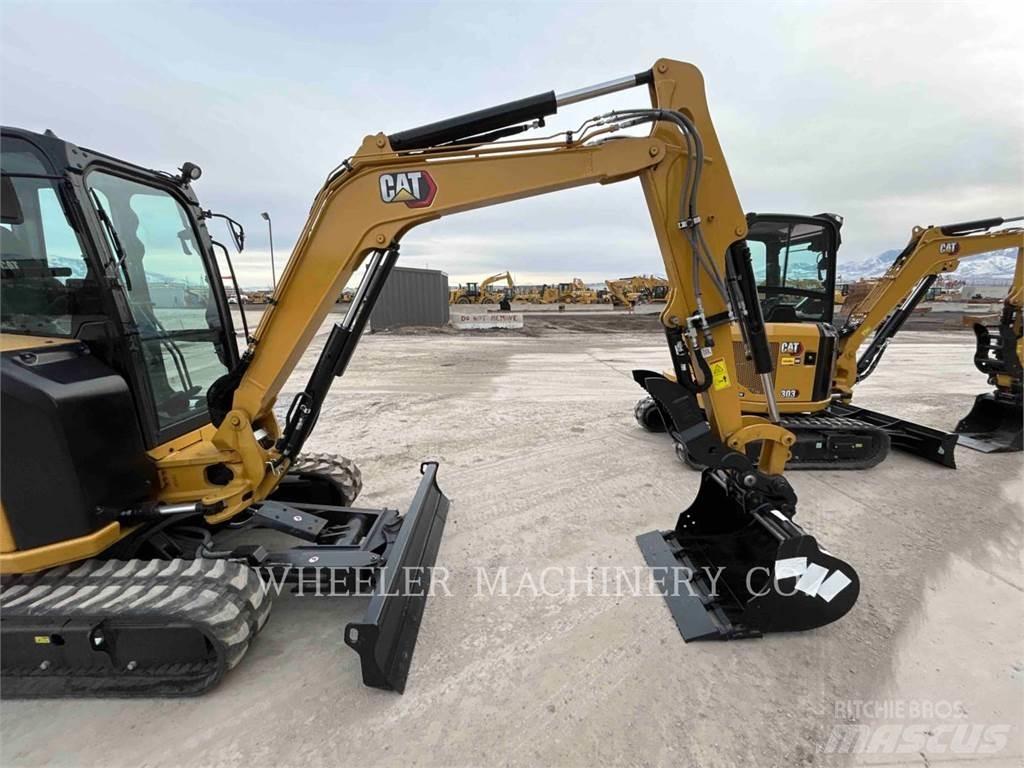 CAT 304 C3 THA حفارات زحافة