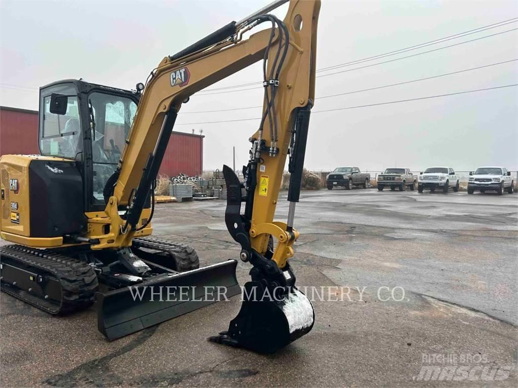 CAT 304 C3 THA حفارات زحافة