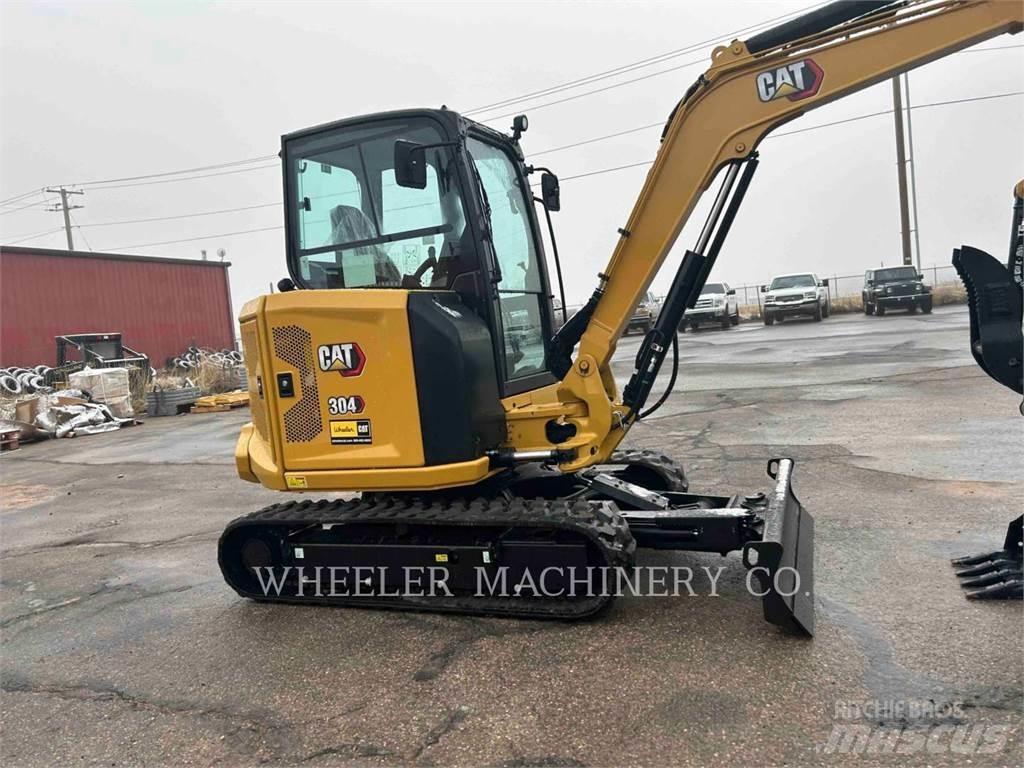 CAT 304 C3 THA حفارات زحافة
