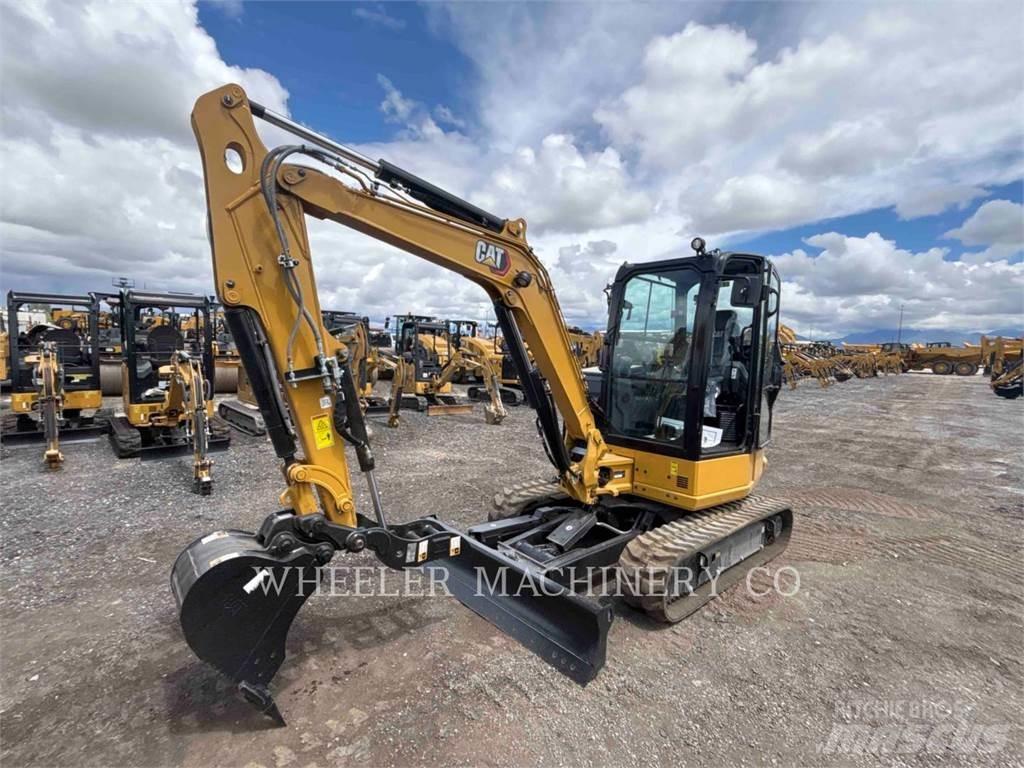 CAT 304 C3 THA حفارات زحافة