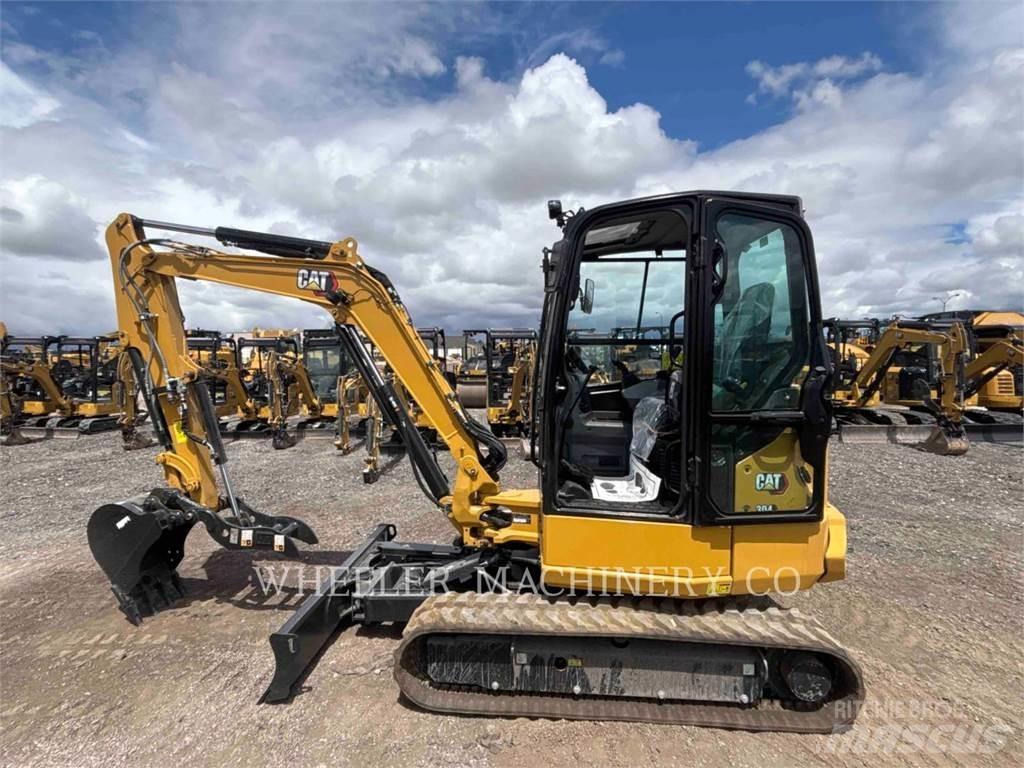 CAT 304 C3 THA حفارات زحافة