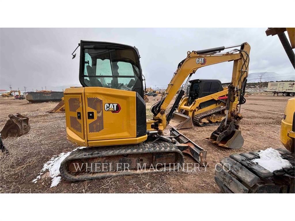 CAT 304 C3TH حفارات زحافة