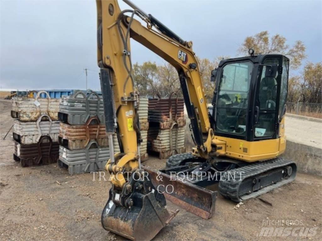 CAT 304 CRCB حفارات زحافة