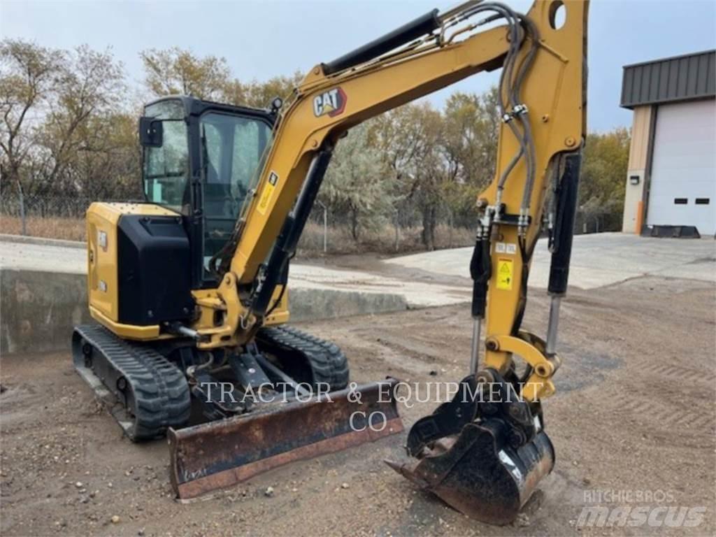 CAT 304 CRCB حفارات زحافة