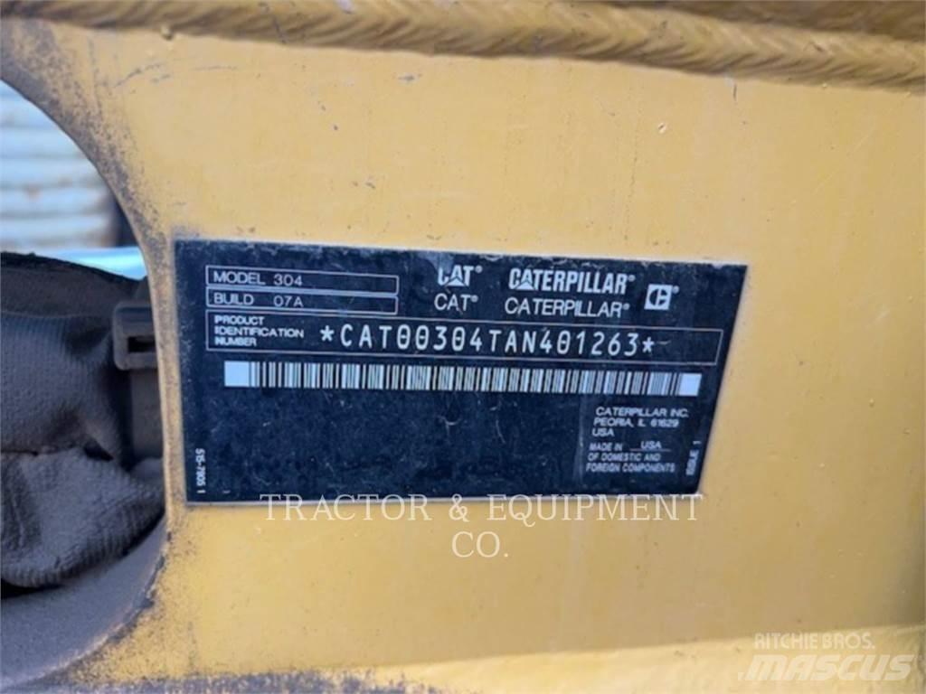 CAT 304 CRCB حفارات زحافة