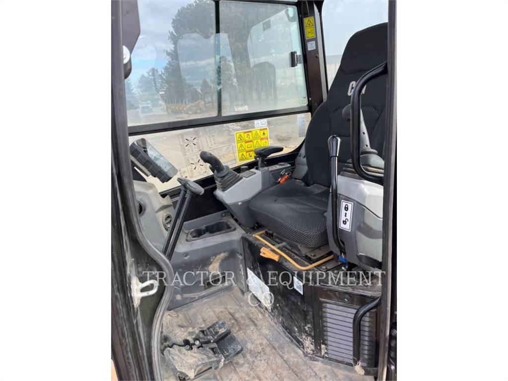 CAT 304 CRCB حفارات زحافة