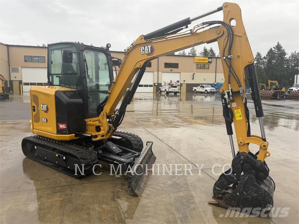 CAT 304 CRCB حفارات زحافة
