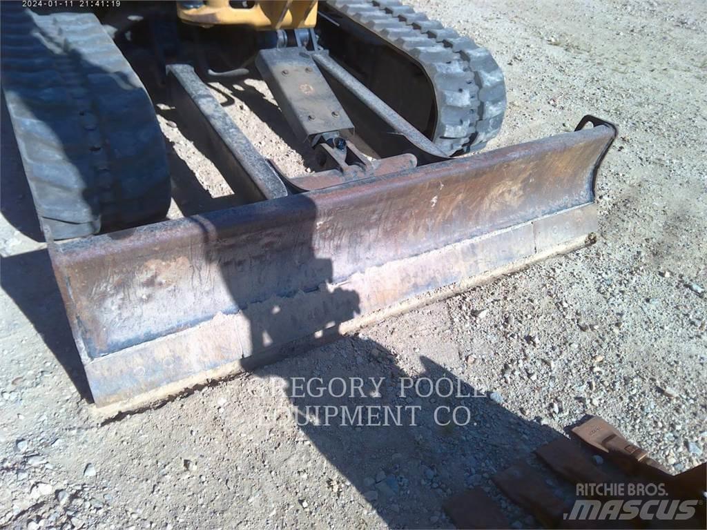 CAT 30407 حفارات زحافة