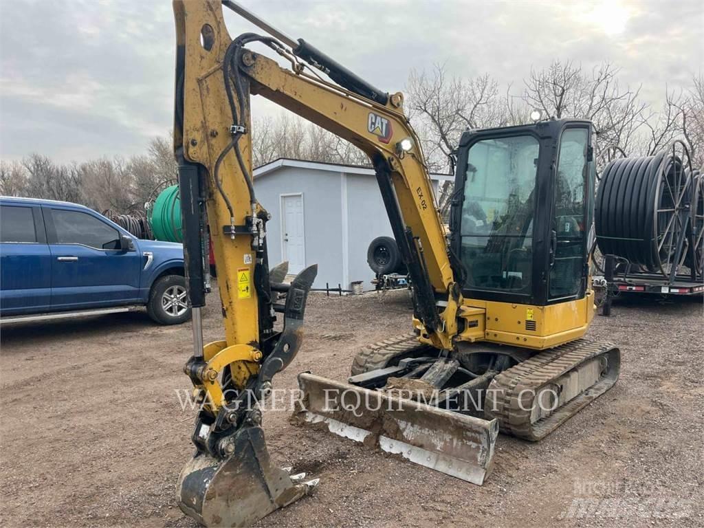 CAT 30407 حفارات زحافة