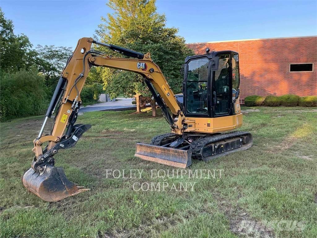 CAT 30407 حفارات زحافة