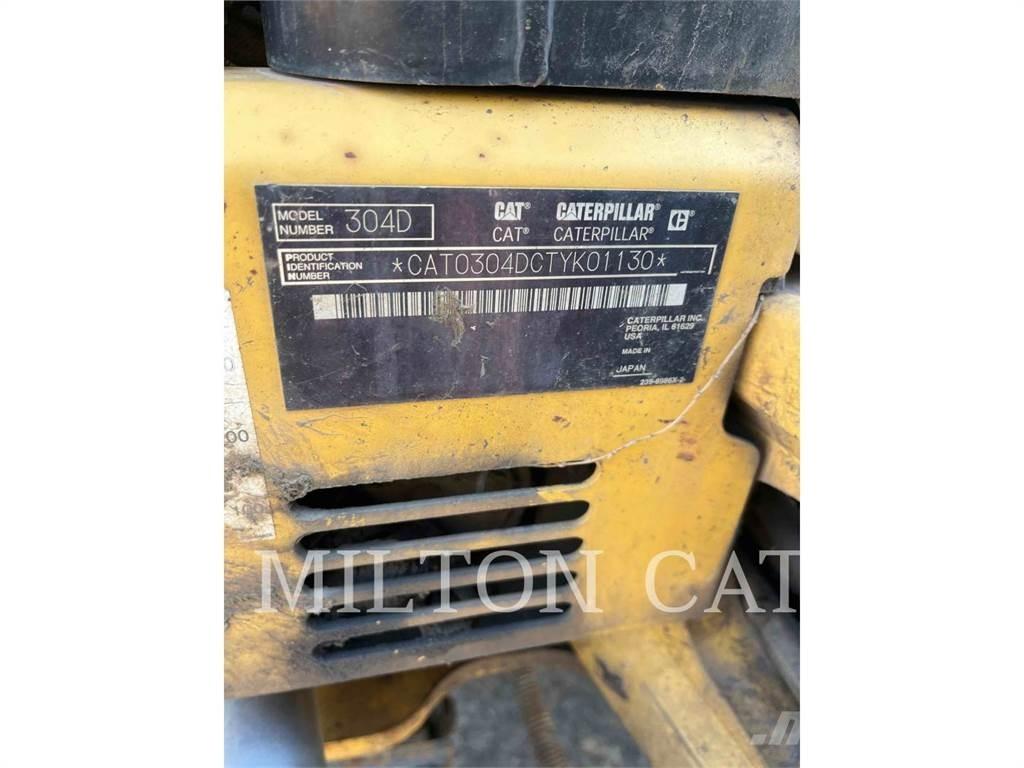 CAT 304DCR حفارات زحافة