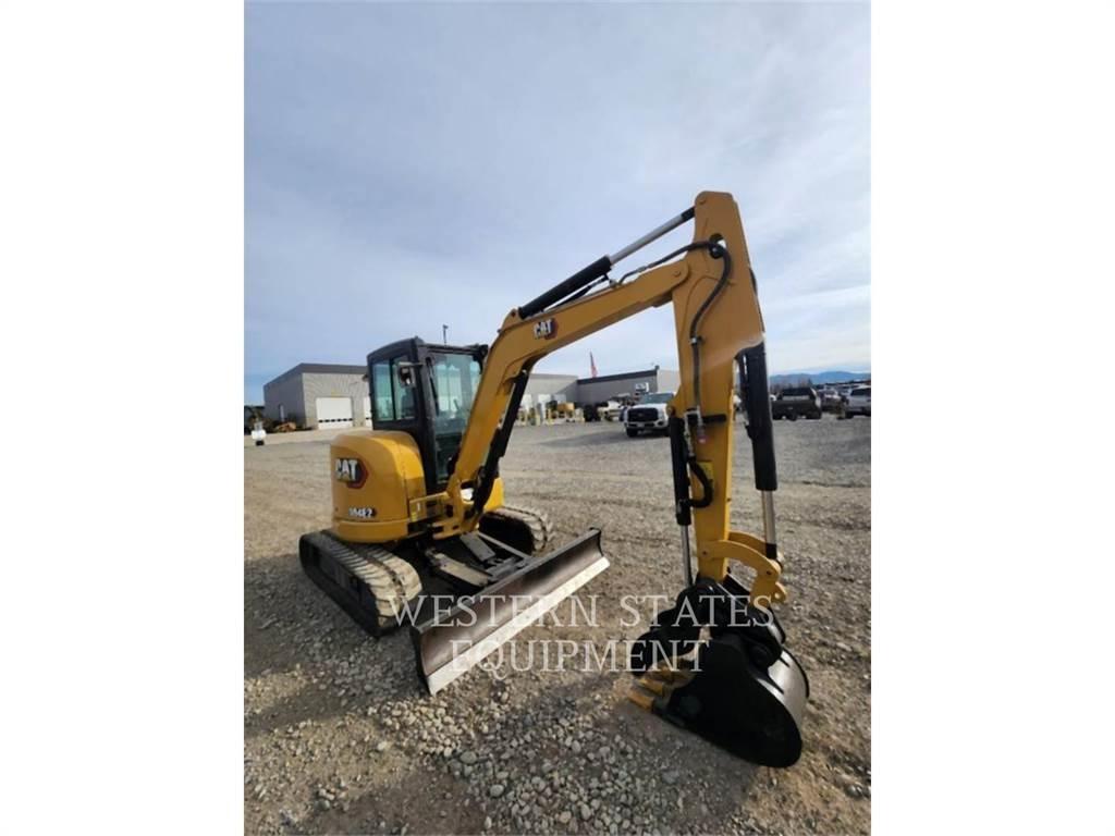 CAT 304E2 حفارات زحافة