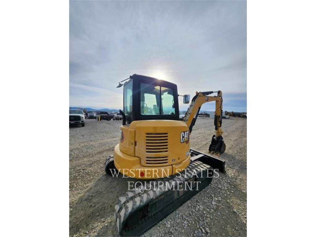 CAT 304E2 حفارات زحافة