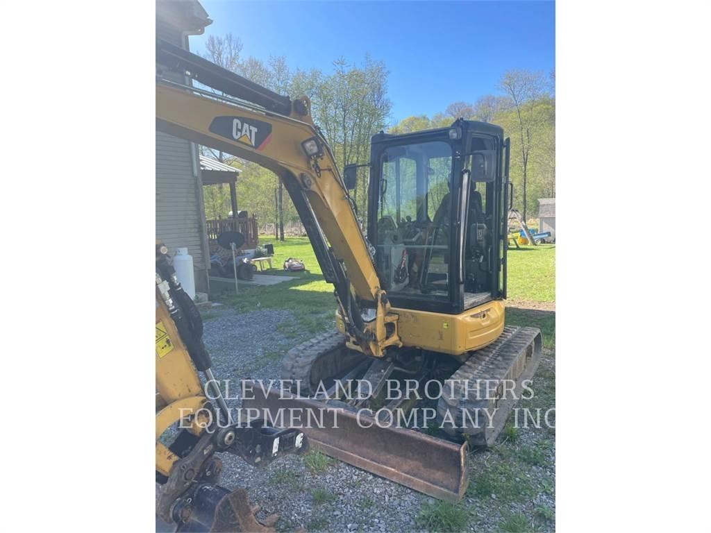 CAT 304E2 حفارات زحافة