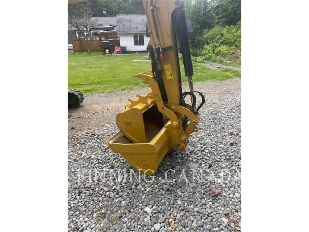 CAT 304E2 حفارات زحافة